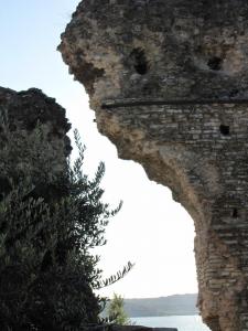 094) Grotten des Katull (Halbinsel Sirmione)