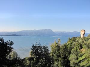 101) Grotten des Katull (Halbinsel Sirmione)