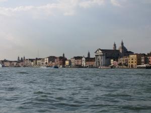 475) Venedig - Sestiere (Stadtteil) Dorsoduro Nord mit Richtung S Maria del Rosario vom Wasser aus