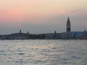 505) Venedig - Sonnenuntergang über Venedig - S Marco