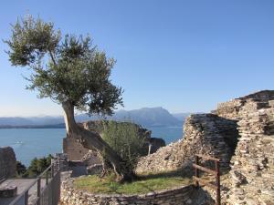 085) Grotten des Katull (Halbinsel Sirmione)