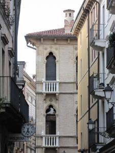 121) Vicenza - Gasse